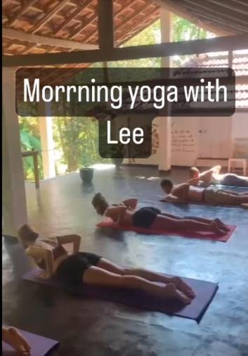 Siri Medura Surf Yoga Meditation And بيت ضيافة