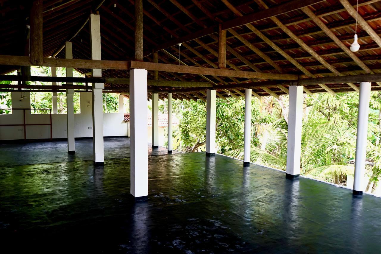 بيت ضيافة Siri Medura Surf Yoga Meditation And *